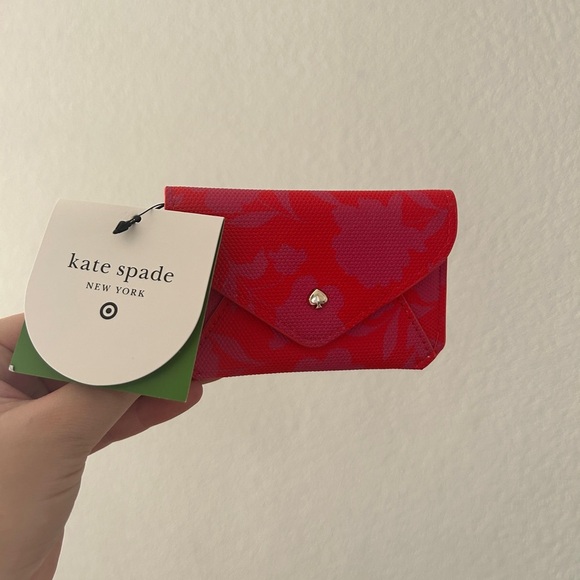 Kate Spade x Target Red Floral Card Holder Exclusive Wallet - NWT - Picture 1 of 10